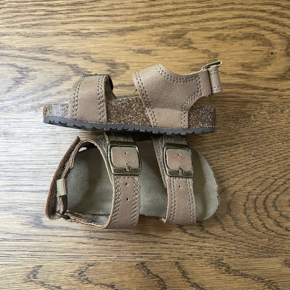 Carter’s Mia Juniper Sandal - Toddler Size 3